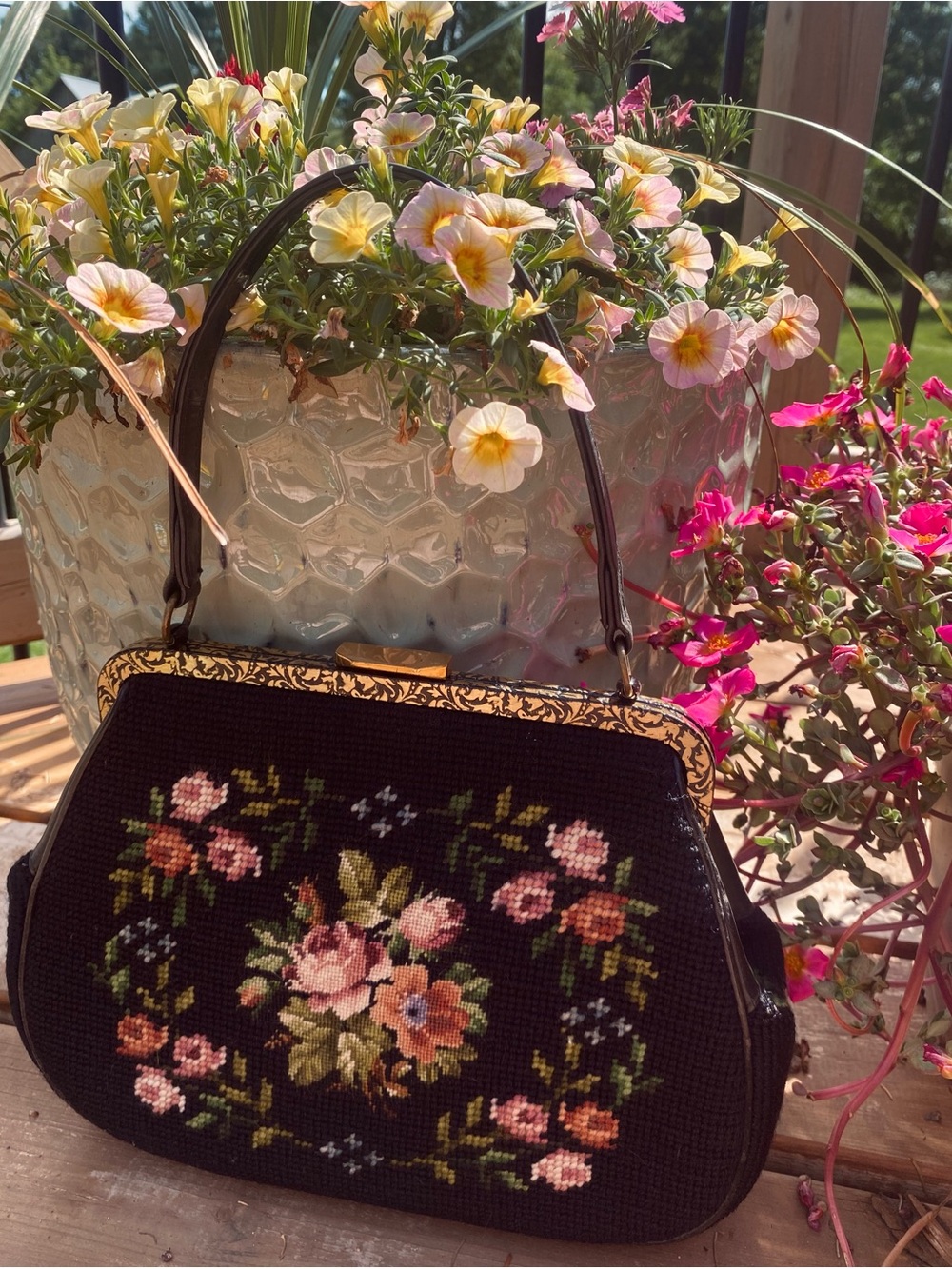 VINTAGE floral embroidered grandma knit handbag shoulder purse